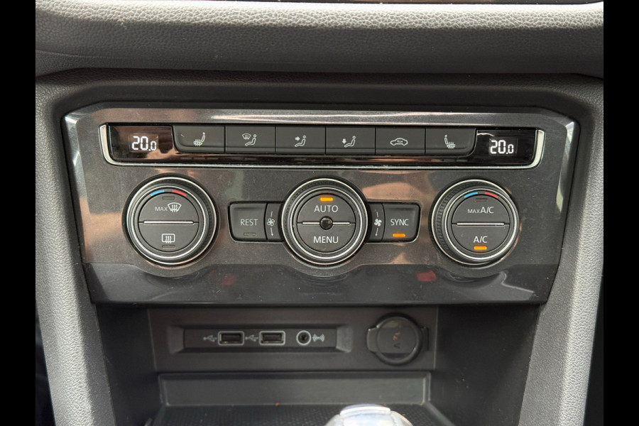 Volkswagen Tiguan Allspace 1.5 TSI Highline l Pano l Virtual l Trekhaak l Navi l Climate l Volleder l