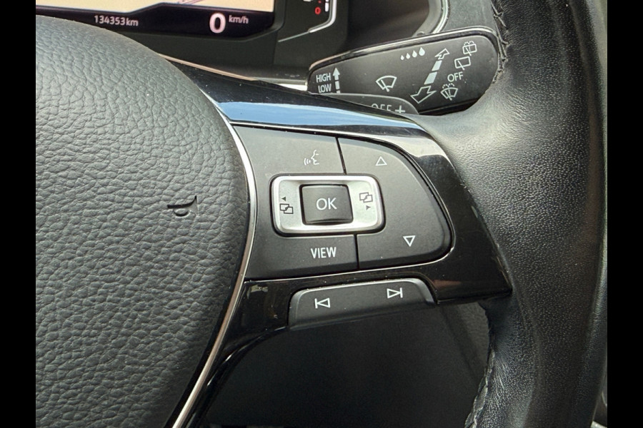 Volkswagen Tiguan Allspace 1.5 TSI Highline l Pano l Virtual l Trekhaak l Navi l Climate l Volleder l