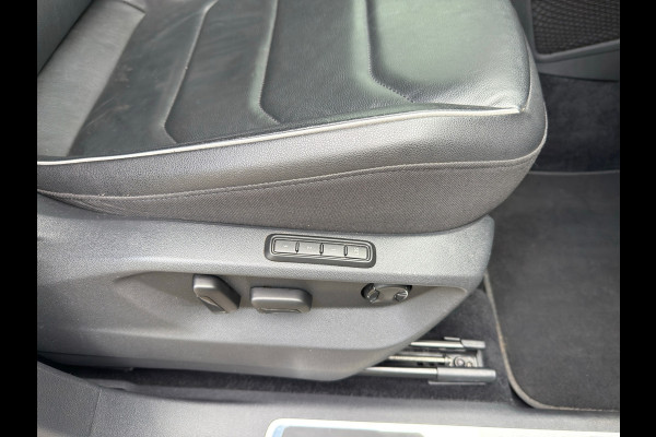 Volkswagen Tiguan Allspace 1.5 TSI Highline l Pano l Virtual l Trekhaak l Navi l Climate l Volleder l