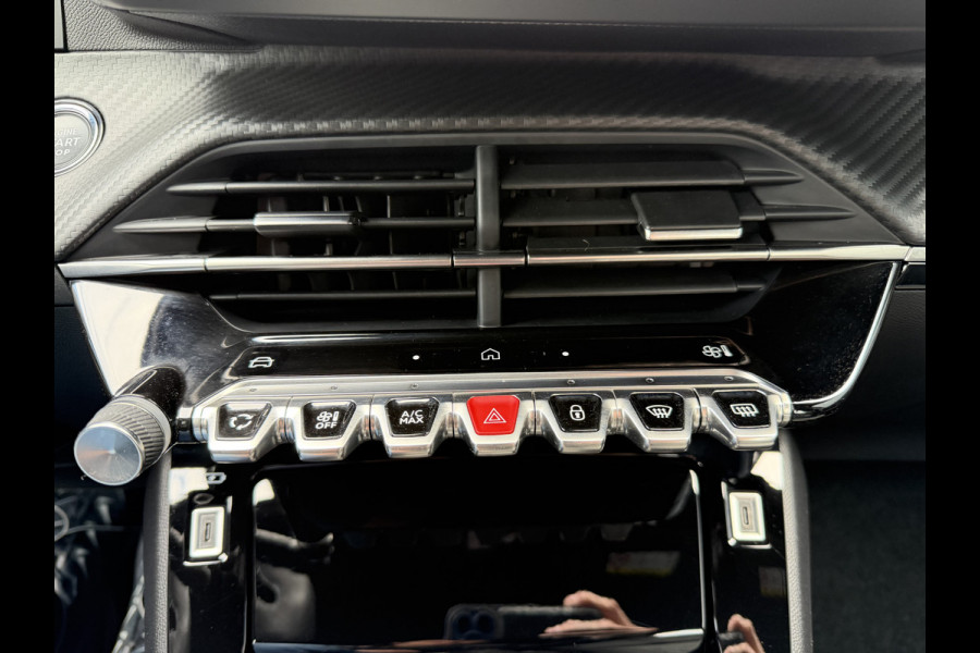 Peugeot 2008 100pk Allure (Keyless Entry - Automatische Airco - Parkeersensoren V+A - LED - 17"incl 4S - Navigatie - Apple Carplay)