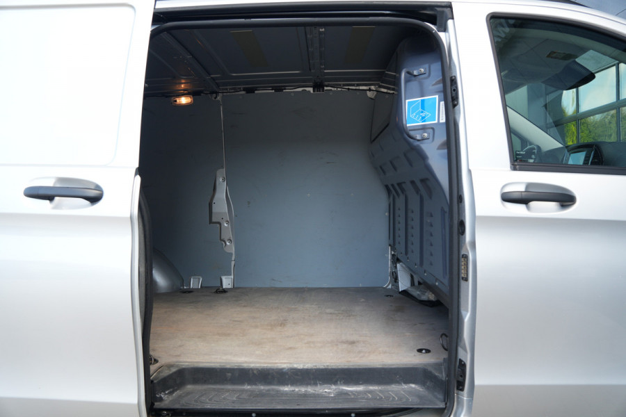 Mercedes-Benz Vito 116 CDI Extra Lang - Trekhaak - LED - Camera - Airco - Betimmering - Stoelverwarming - PDC - Rijklaar