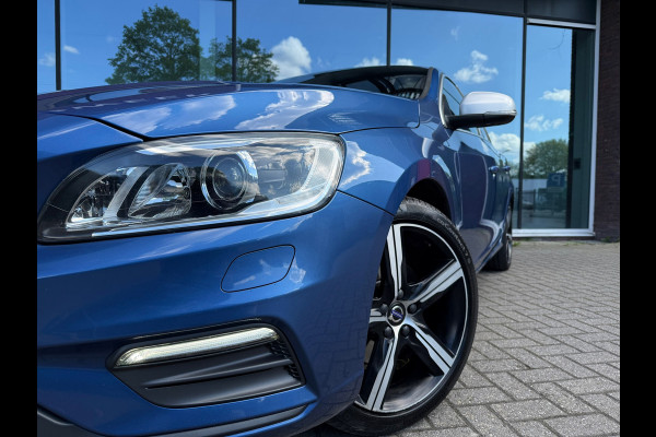 Volvo V60 2.0 T4 Business Sport R Design - Automaat - Navi - Trekhaak - Org.NL