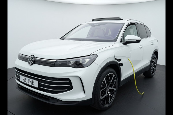 Volkswagen Tiguan 1.5 204PK eHybrid ELEGANCE SPORT IQ.LIGHT/TREKHAAK/PANORAMADAK****