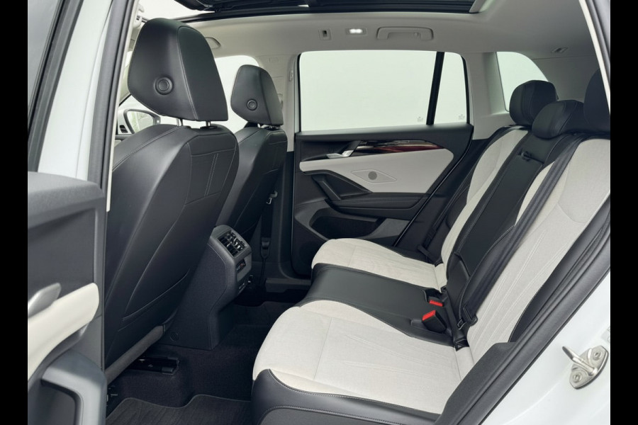 Volkswagen Tiguan 1.5 204PK eHybrid ELEGANCE SPORT IQ.LIGHT/TREKHAAK/PANORAMADAK****