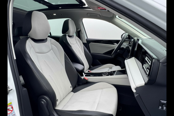 Volkswagen Tiguan 1.5 204PK eHybrid ELEGANCE SPORT IQ.LIGHT/TREKHAAK/PANORAMADAK****