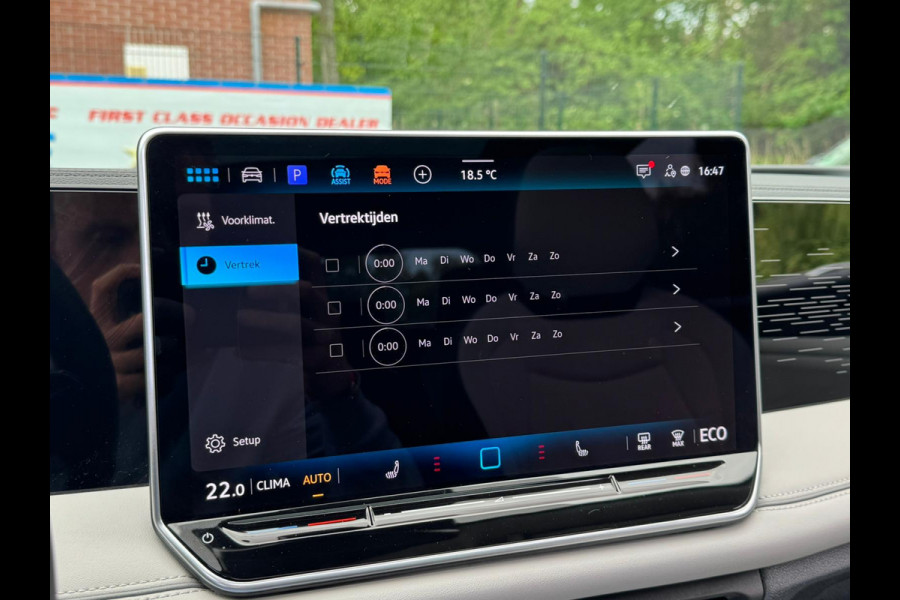 Volkswagen Tiguan 1.5 204PK eHybrid ELEGANCE SPORT IQ.LIGHT/TREKHAAK/PANORAMADAK****