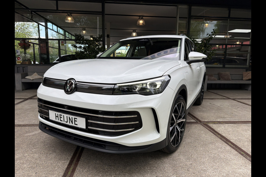 Volkswagen Tiguan 1.5 204PK eHybrid ELEGANCE SPORT IQ.LIGHT/TREKHAAK/PANORAMADAK****