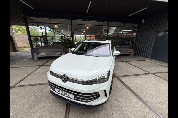 Volkswagen Tiguan 1.5 204PK eHybrid ELEGANCE SPORT IQ.LIGHT/TREKHAAK/PANORAMADAK****