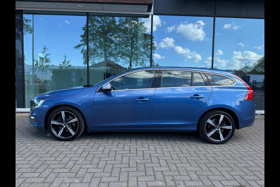 Volvo V60 2.0 T4 Business Sport R Design - Automaat - Navi - Trekhaak - Org.NL