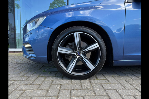 Volvo V60 2.0 T4 Business Sport R Design - Automaat - Navi - Trekhaak - Org.NL