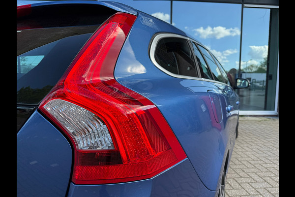 Volvo V60 2.0 T4 Business Sport R Design - Automaat - Navi - Trekhaak - Org.NL