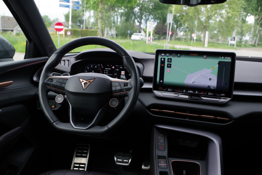 CUPRA Terramar 1.5 TSI e-Hybrid 272 PK VZ America s CUP, Leder, Panoramadak, Sennheiser Sound, Kuipstoelen, Martix-LED