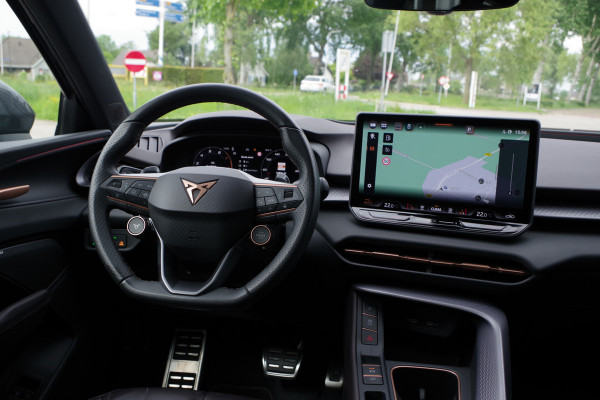 CUPRA Terramar 1.5 TSI e-Hybrid 272 PK VZ America s CUP, Leder, Panoramadak, Sennheiser Sound, Kuipstoelen, Martix-LED