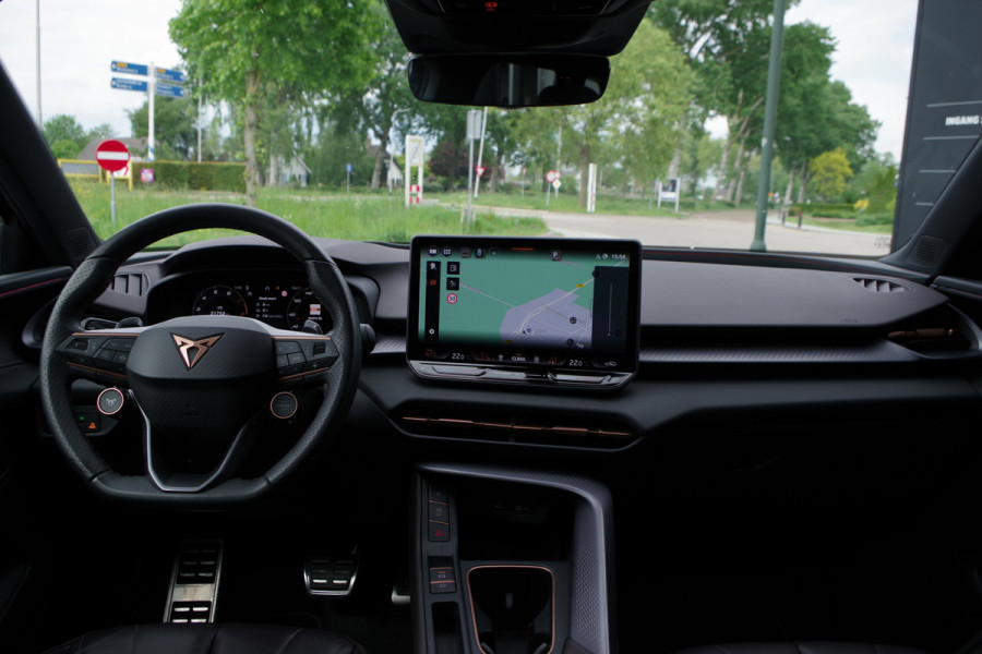 CUPRA Terramar 1.5 TSI e-Hybrid 272 PK VZ America s CUP, Leder, Panoramadak, Sennheiser Sound, Kuipstoelen, Martix-LED
