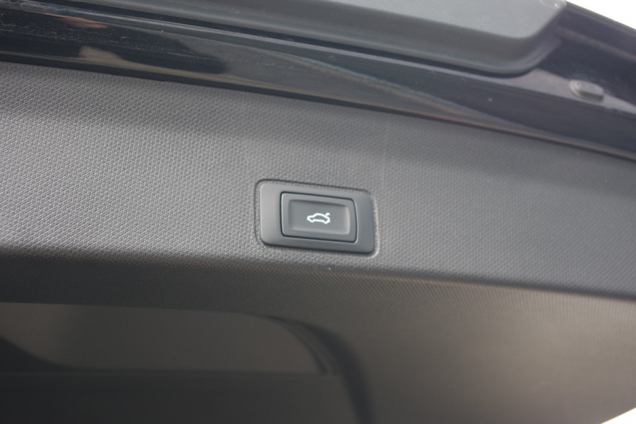 CUPRA Terramar 1.5 TSI e-Hybrid 272 PK VZ America s CUP, Leder, Panoramadak, Sennheiser Sound, Kuipstoelen, Martix-LED
