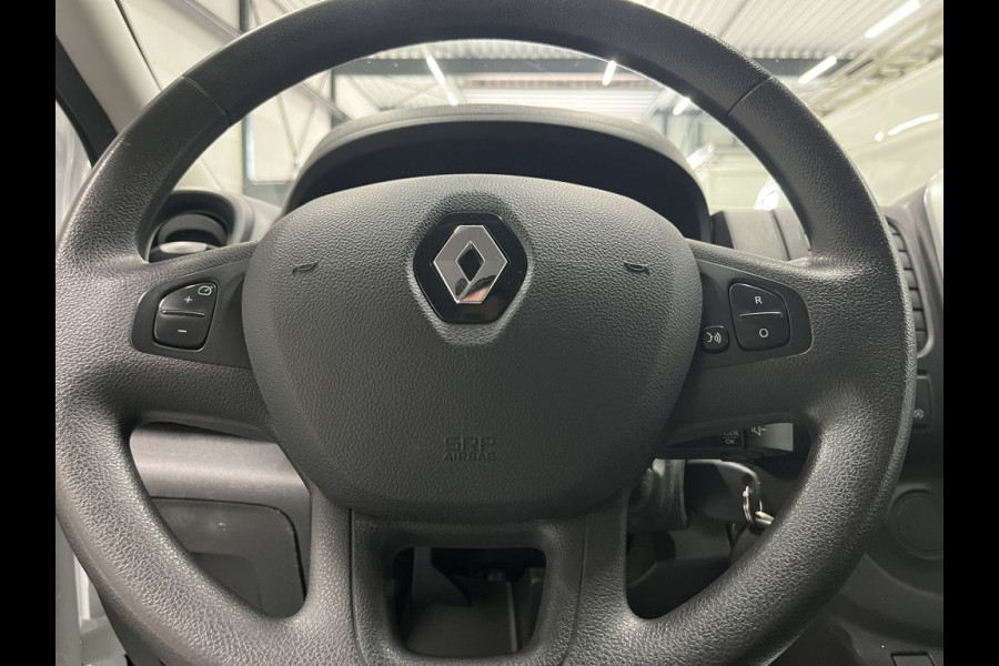 Renault Trafic 2.0 dCi 120pk L2 Work Edition Lease €253p/m, 2x Schuifdeur, Trekhaak, Airco, Navi, PDC, Led, Cruise controle, Onderhoudshistorie aanwezig