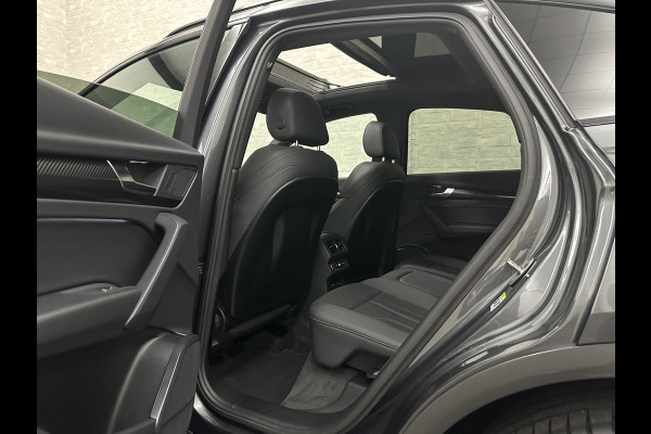 Audi Q5 Sportback S-Line | Luchtvering | Panorama | Carbon | Head-Up | Trekhaak | Keyless-Entry | Leder | Matrix-LED | Black-Optic | Standkachel | Virtual-Cockpit | Carplay | Getint Glas | Stoelverwarming | Zwarte Hemel | Draadloos Laden |