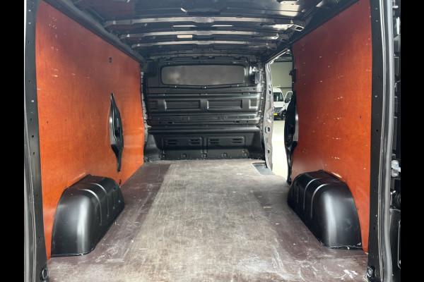 Renault Trafic 2.0 dCi 150pk E6 L2 Work Edition 3p Lease €372 p/m, Airco, Navi Carplay, PDC, Led, Imperiaal, Trekhaak, Cruise controle, Onderhoudshistorie aanwezig