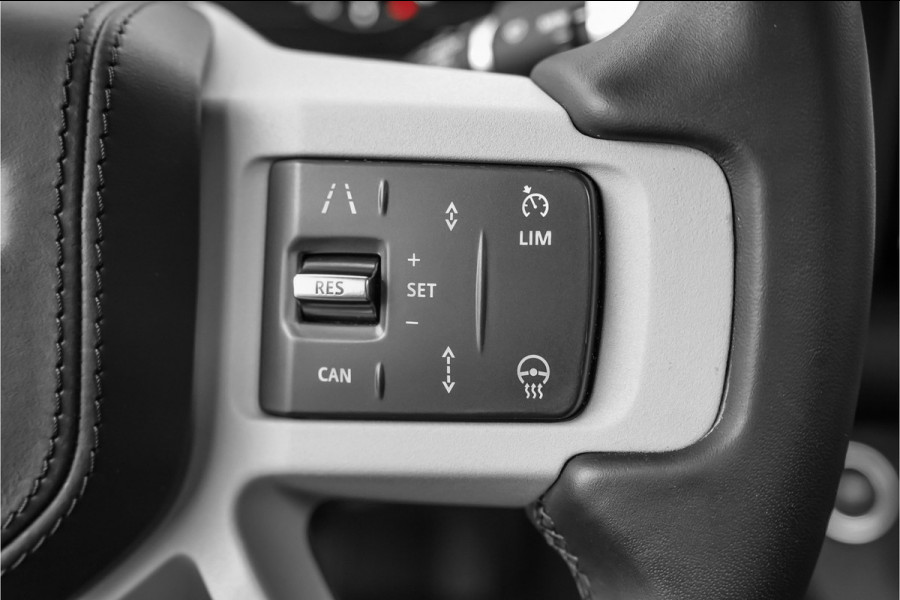 Land Rover Defender 110 3.0 P400 X HSE Pano Meridian ACC Standkachel Trekhaak 22"