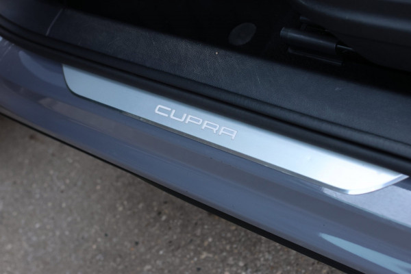 CUPRA Ateca 2.0 TSI 4DRIVE Limited Edition *Pano*Akra*Carbon*Kuipstoelen*360 Camera*Beats*