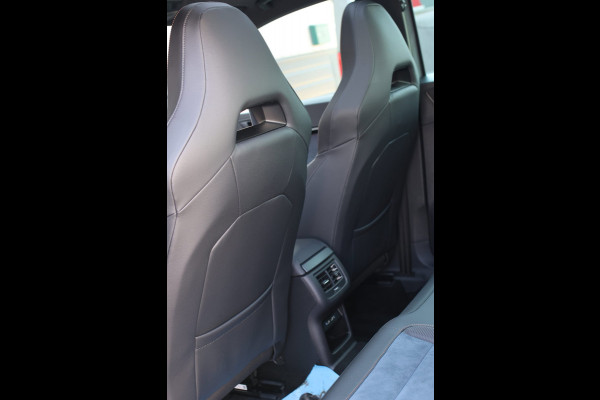 CUPRA Ateca 2.0 TSI 4DRIVE Limited Edition *Pano*Akra*Carbon*Kuipstoelen*360 Camera*Beats*