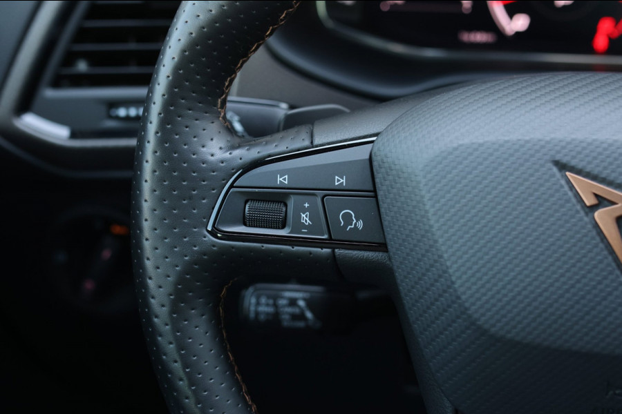 CUPRA Ateca 2.0 TSI 4DRIVE Limited Edition *Pano*Akra*Carbon*Kuipstoelen*360 Camera*Beats*
