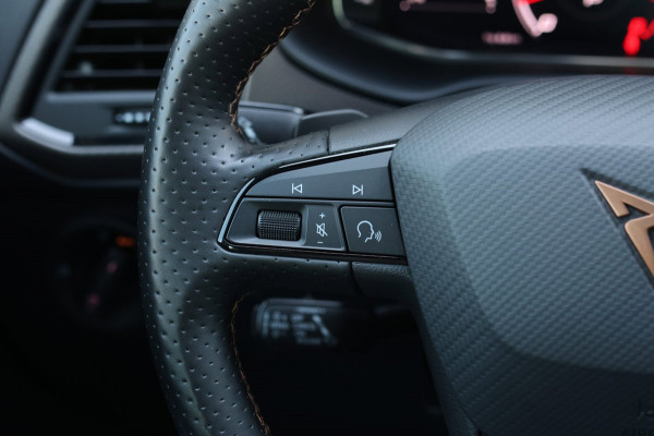 CUPRA Ateca 2.0 TSI 4DRIVE Limited Edition *Pano*Akra*Carbon*Kuipstoelen*360 Camera*Beats*