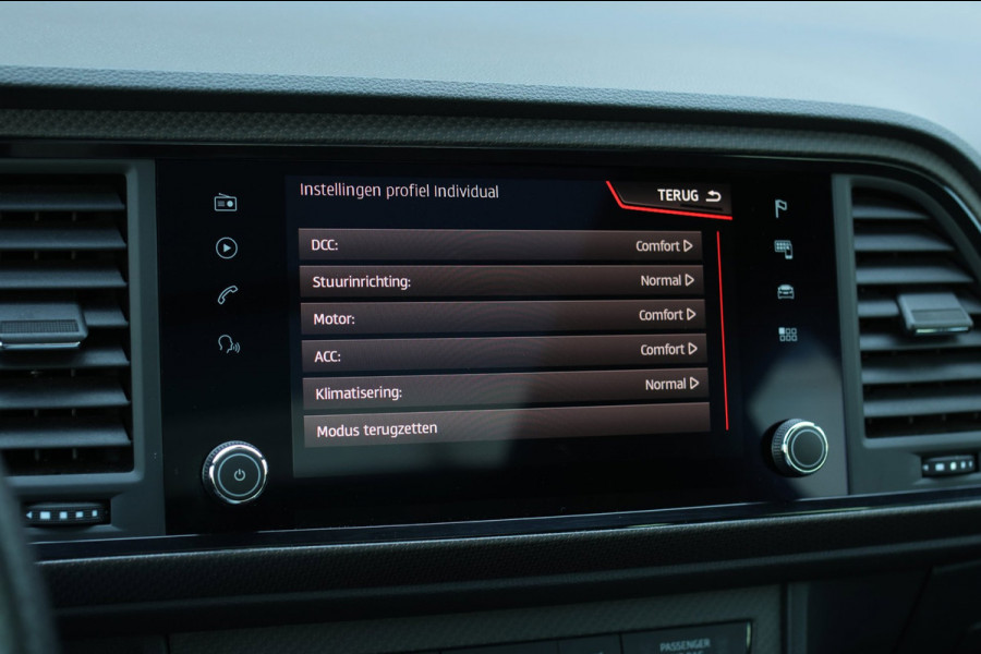 CUPRA Ateca 2.0 TSI 4DRIVE Limited Edition *Pano*Akra*Carbon*Kuipstoelen*360 Camera*Beats*