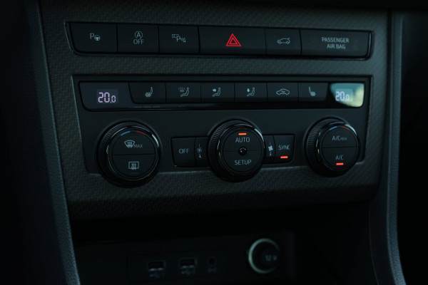 CUPRA Ateca 2.0 TSI 4DRIVE Limited Edition *Pano*Akra*Carbon*Kuipstoelen*360 Camera*Beats*