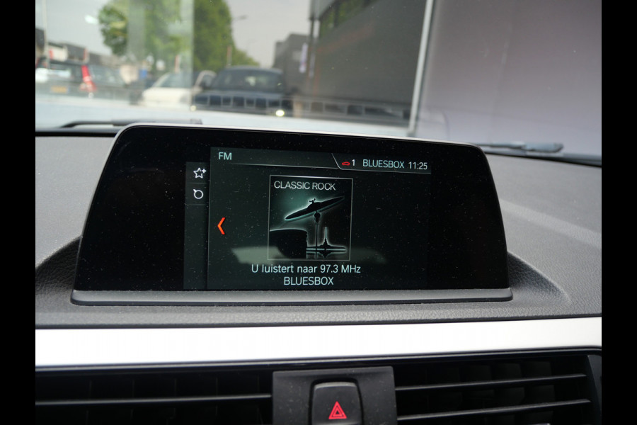 BMW 1-serie 116i EXECUTIVE | CRUISE | FULL-LED | NAVIGATIE | CLIMA | PDC V+A | ALL-SEASON!!