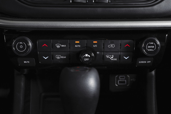 Jeep Compass 4xe 240 Plug-in Hybrid Electric 80th Anniversary | Dig. Cockpit | Adapt. Cruise | PDC | 360 Camera | NAV + App. Connect | ECC | Elek. Klep | |