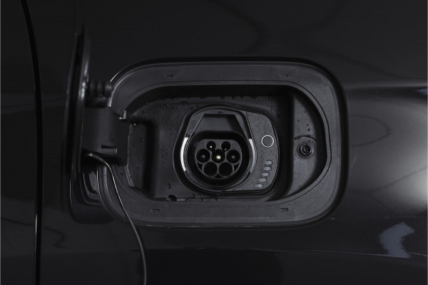 Jeep Compass 4xe 240 Plug-in Hybrid Electric 80th Anniversary | Dig. Cockpit | Adapt. Cruise | PDC | 360 Camera | NAV + App. Connect | ECC | Elek. Klep | |