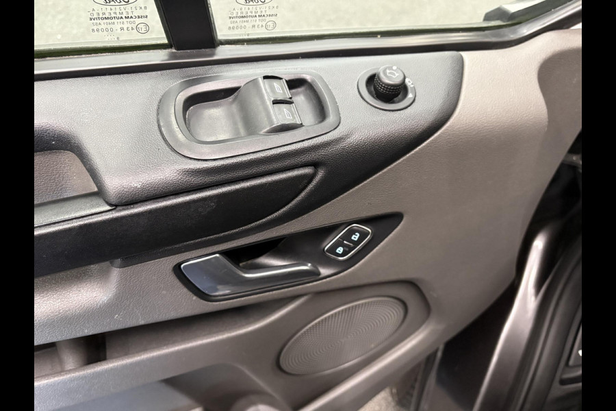 Ford Transit Custom 280 2.0 TDCI L1H1 Trend Automaat Airco Cruise Control Parkeersensoren voor & Achter Trekhaak