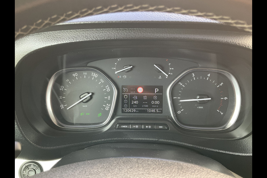 Citroën Jumpy spacetourer 2.0D 177pk 7-Pers Aut Pano Leer 2xSchuifdeur Trekhaak HUD