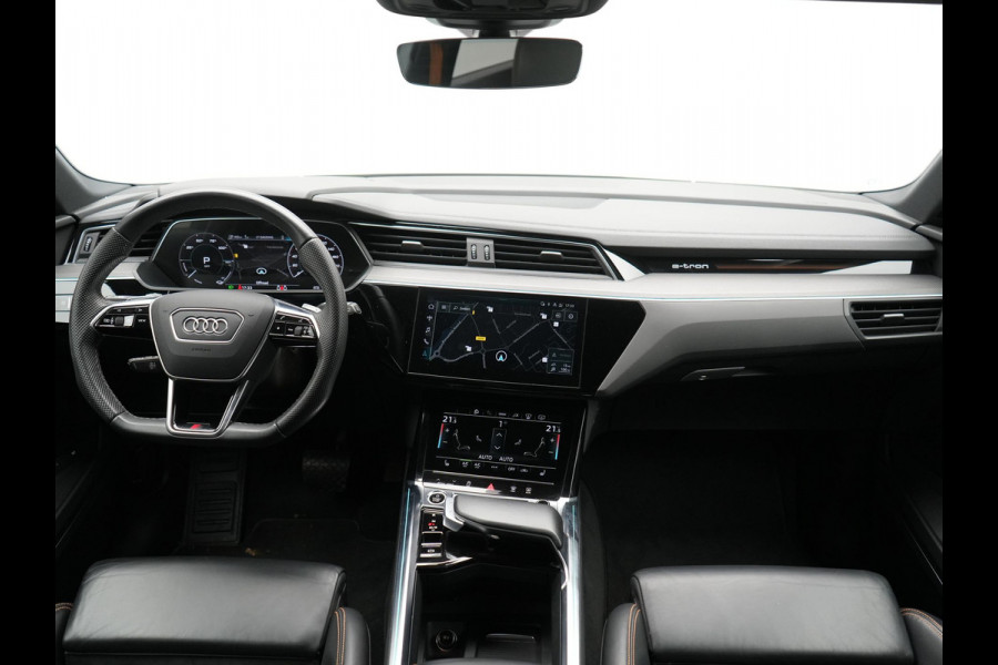 Audi e-tron 50 Quattro Black Edition 313pk Dealer O.H. | Luchtvering | Trekhaak | Camera | Head Up | Lederen Sportstoelen Memory & Verwarmd | Bang & Olufsen | Cruise Control | Keyless | Sfeerverlichting | Apple Carplay | Navigatie | DAB | 21''L.M |