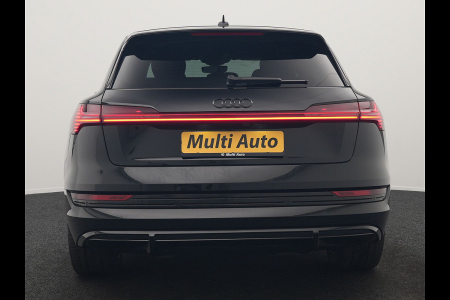 Audi e-tron 50 Quattro Black Edition 313pk Dealer O.H. | Luchtvering | Trekhaak | Camera | Head Up | Lederen Sportstoelen Memory & Verwarmd | Bang & Olufsen | Cruise Control | Keyless | Sfeerverlichting | Apple Carplay | Navigatie | DAB | 21''L.M |