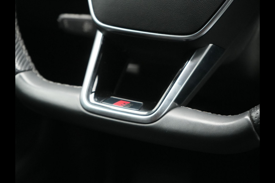 Audi e-tron 50 Quattro Black Edition 313pk Dealer O.H. | Luchtvering | Trekhaak | Camera | Head Up | Lederen Sportstoelen Memory & Verwarmd | Bang & Olufsen | Cruise Control | Keyless | Sfeerverlichting | Apple Carplay | Navigatie | DAB | 21''L.M |