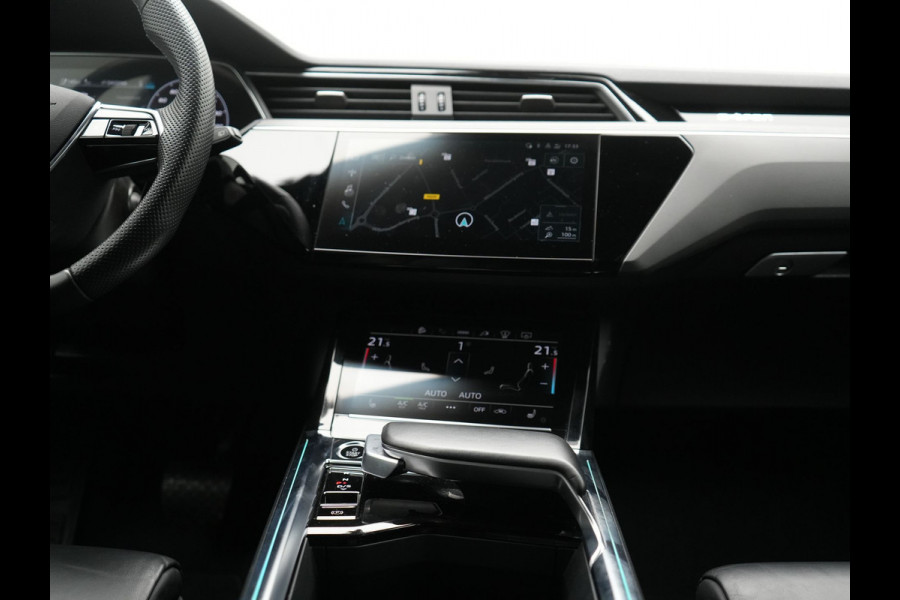 Audi e-tron 50 Quattro Black Edition 313pk Dealer O.H. | Luchtvering | Trekhaak | Camera | Head Up | Lederen Sportstoelen Memory & Verwarmd | Bang & Olufsen | Cruise Control | Keyless | Sfeerverlichting | Apple Carplay | Navigatie | DAB | 21''L.M |