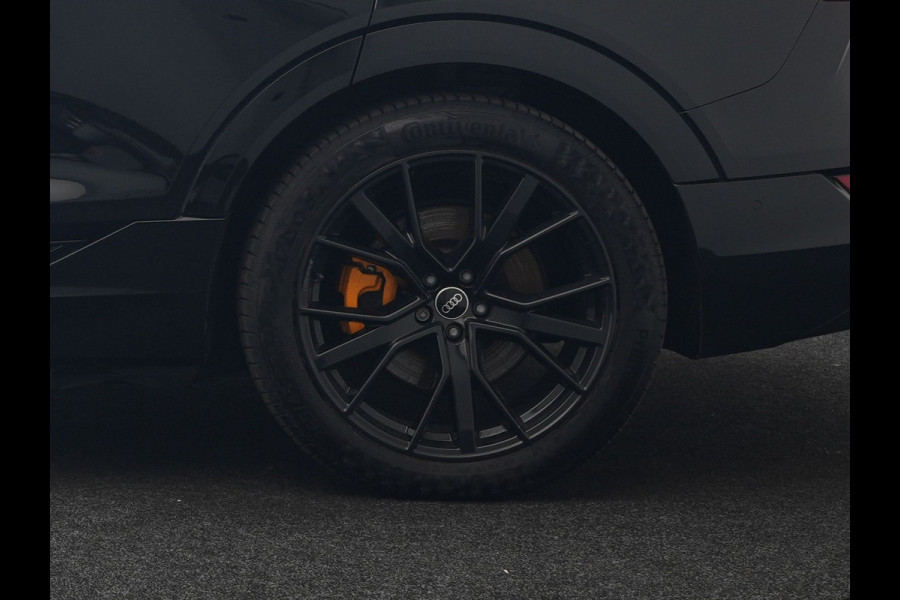 Audi e-tron 50 Quattro Black Edition 313pk Dealer O.H. | Luchtvering | Trekhaak | Camera | Head Up | Lederen Sportstoelen Memory & Verwarmd | Bang & Olufsen | Cruise Control | Keyless | Sfeerverlichting | Apple Carplay | Navigatie | DAB | 21''L.M |