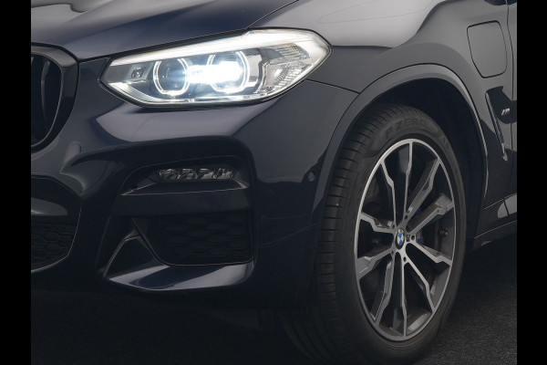 BMW X3 xDrive30e M Sport PHEV 293pk Dealer O.H. | Trekhaak Af Fabriek | Panodak | Head Up | Adaptive Cruise | 360 Camera | Harman & Kardon | Lederen Sportstoelen Memory & Verwarmd | Keyless | Blis | Stuur Verwarmd | 20"L.M | Apple Carplay  | Plug In Hybrid |