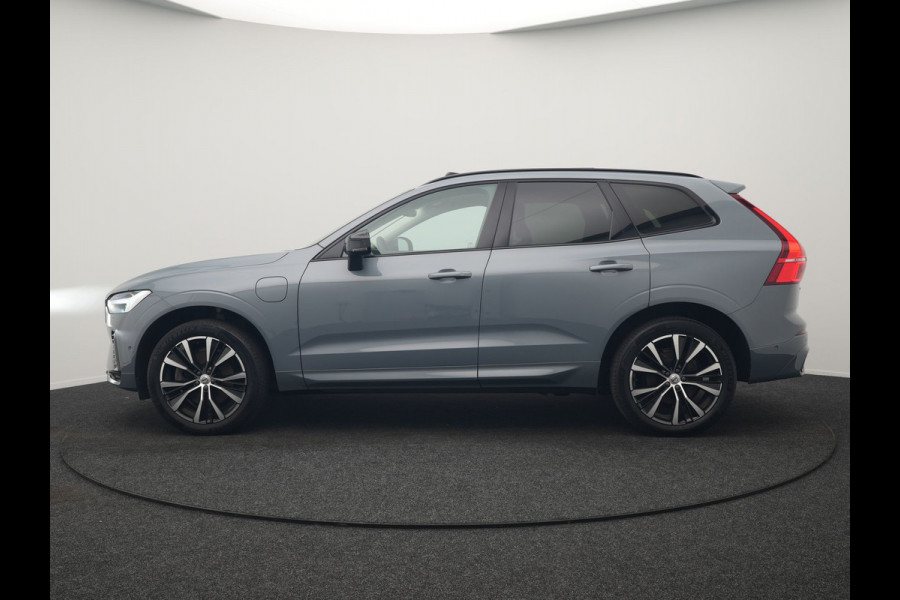 Volvo XC60 T6 AWD Plus Dark PHEV 350pk Dealer O.H. | Trekhaak Af Fabriek | Panodak | 360 Camera | Adaptive Cruise | Lederen Sportstoelen Memory & Verwarmd | 20'' L.M. | Keyless | Blis | Google Assistant | Apple Carplay | Stuur Verwarmd | DAB  | Plug In Hybrid |
