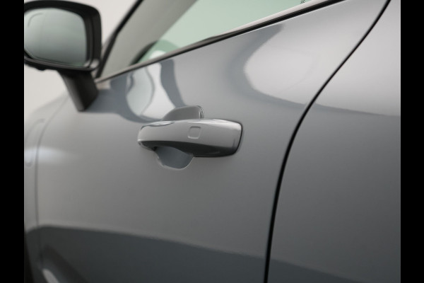 Volvo XC60 T6 AWD Plus Dark PHEV 350pk Dealer O.H. | Trekhaak Af Fabriek | Panodak | 360 Camera | Adaptive Cruise | Lederen Sportstoelen Memory & Verwarmd | 20'' L.M. | Keyless | Blis | Google Assistant | Apple Carplay | Stuur Verwarmd | DAB  | Plug In Hybrid |