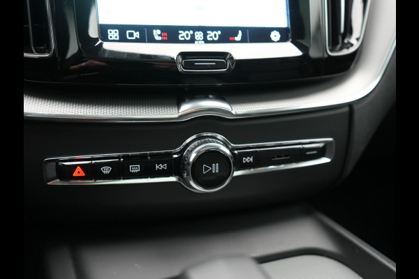 Volvo XC60 T6 AWD Plus Dark PHEV 350pk Dealer O.H. | Trekhaak Af Fabriek | Panodak | 360 Camera | Adaptive Cruise | Lederen Sportstoelen Memory & Verwarmd | 20'' L.M. | Keyless | Blis | Google Assistant | Apple Carplay | Stuur Verwarmd | DAB  | Plug In Hybrid |