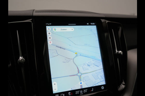Volvo XC60 T6 AWD Plus Dark PHEV 350pk Dealer O.H. | Trekhaak Af Fabriek | Panodak | 360 Camera | Adaptive Cruise | Lederen Sportstoelen Memory & Verwarmd | 20'' L.M. | Keyless | Blis | Google Assistant | Apple Carplay | Stuur Verwarmd | DAB  | Plug In Hybrid |