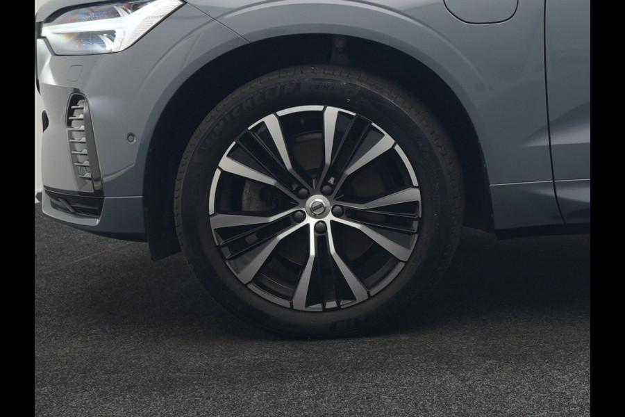 Volvo XC60 T6 AWD Plus Dark PHEV 350pk Dealer O.H. | Trekhaak Af Fabriek | Panodak | 360 Camera | Adaptive Cruise | Lederen Sportstoelen Memory & Verwarmd | 20'' L.M. | Keyless | Blis | Google Assistant | Apple Carplay | Stuur Verwarmd | DAB  | Plug In Hybrid |