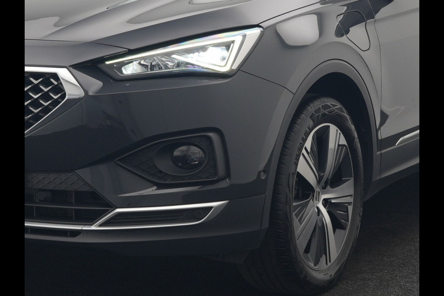 Seat Tarraco 1.4 TSI e-Hybrid Xcellence PHEV 245pk Dealer O.H. | Trekhaak Af Fabriek | Adaptive Cruise | Camera | Alcantara Sportstoelen Verwarmd | Apple Carplay | Keyless | Blis | Stuur Verwarmd | Navigatie | DAB | Plug In Hybrid |