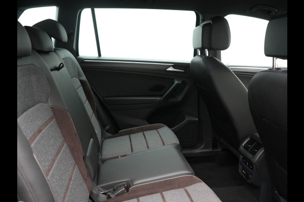 Seat Tarraco 1.4 TSI e-Hybrid Xcellence PHEV 245pk Dealer O.H. | Trekhaak Af Fabriek | Adaptive Cruise | Camera | Alcantara Sportstoelen Verwarmd | Apple Carplay | Keyless | Blis | Stuur Verwarmd | Navigatie | DAB | Plug In Hybrid |