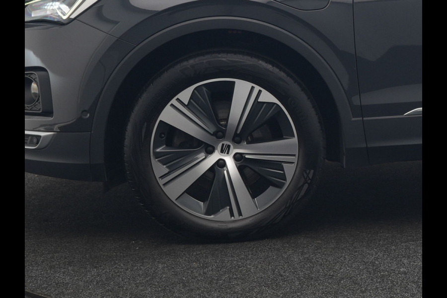 Seat Tarraco 1.4 TSI e-Hybrid Xcellence PHEV 245pk Dealer O.H. | Trekhaak Af Fabriek | Adaptive Cruise | Camera | Alcantara Sportstoelen Verwarmd | Apple Carplay | Keyless | Blis | Stuur Verwarmd | Navigatie | DAB | Plug In Hybrid |