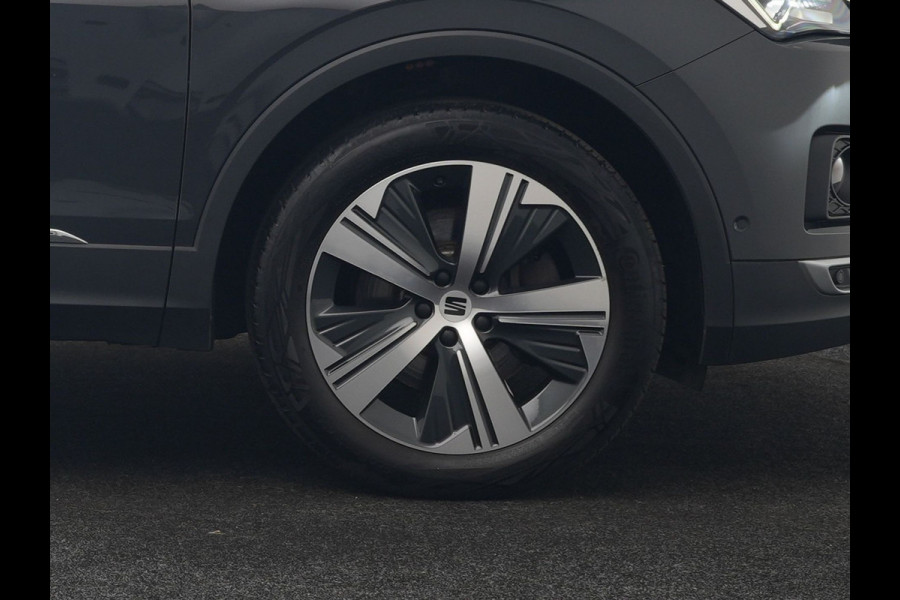 Seat Tarraco 1.4 TSI e-Hybrid Xcellence PHEV 245pk Dealer O.H. | Trekhaak Af Fabriek | Adaptive Cruise | Camera | Alcantara Sportstoelen Verwarmd | Apple Carplay | Keyless | Blis | Stuur Verwarmd | Navigatie | DAB | Plug In Hybrid |