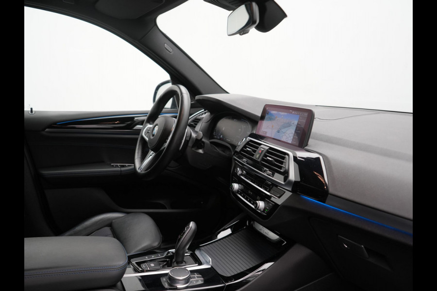 BMW X3 xDrive30e M Sport PHEV 293pk Dealer O.H. | Trekhaak Af Fabriek | Head Up | Cruise Control | Camera | Sportstoelen Verwarmd | Harman & Kardon | Keyless | Blis | Apple Carplay | Sfeerverlichting | 20''L.M. | Navigatie | DAB | Plug In Hybrid |